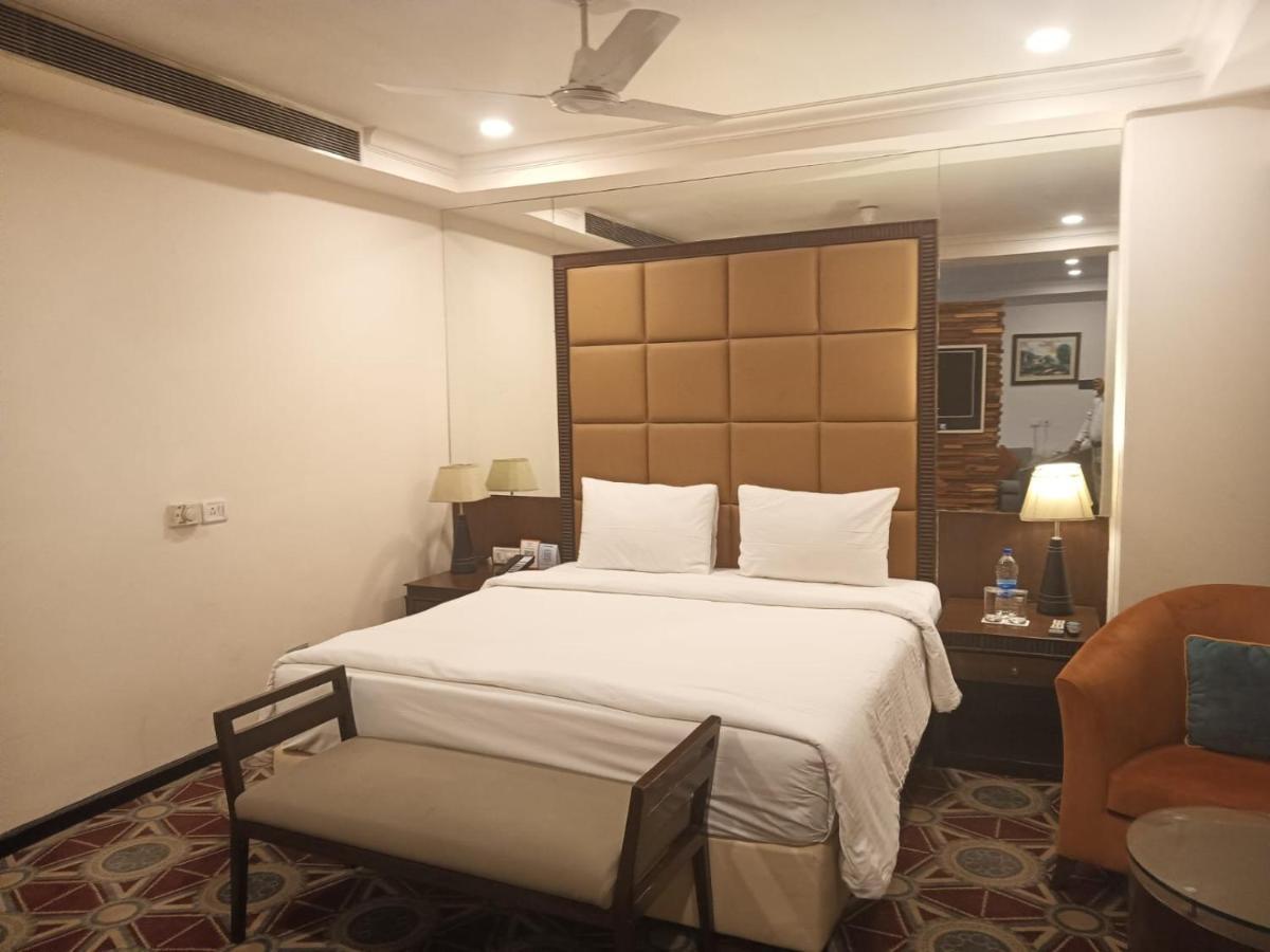 Inn Riviera Джамму Экстерьер фото
