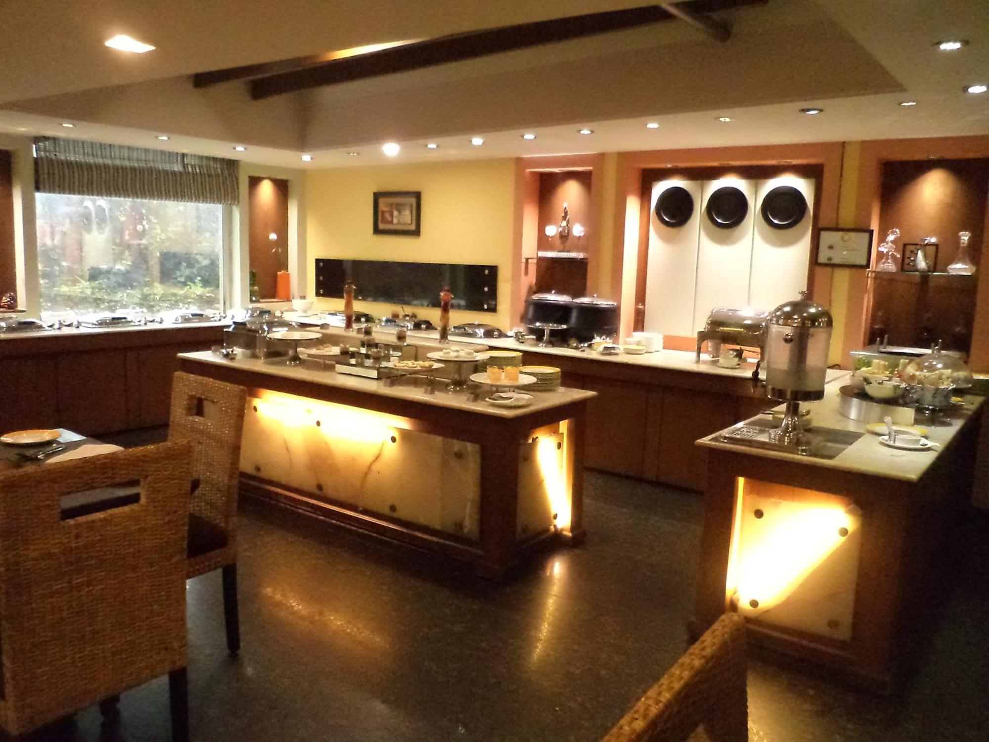 Inn Riviera Джамму Экстерьер фото