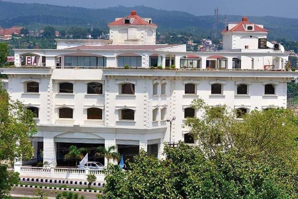 Inn Riviera Джамму Экстерьер фото
